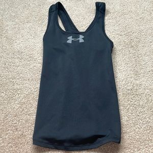 Under armor Tank top, KIDS SIZE!! Rarely used. Black and is crossed in the back.